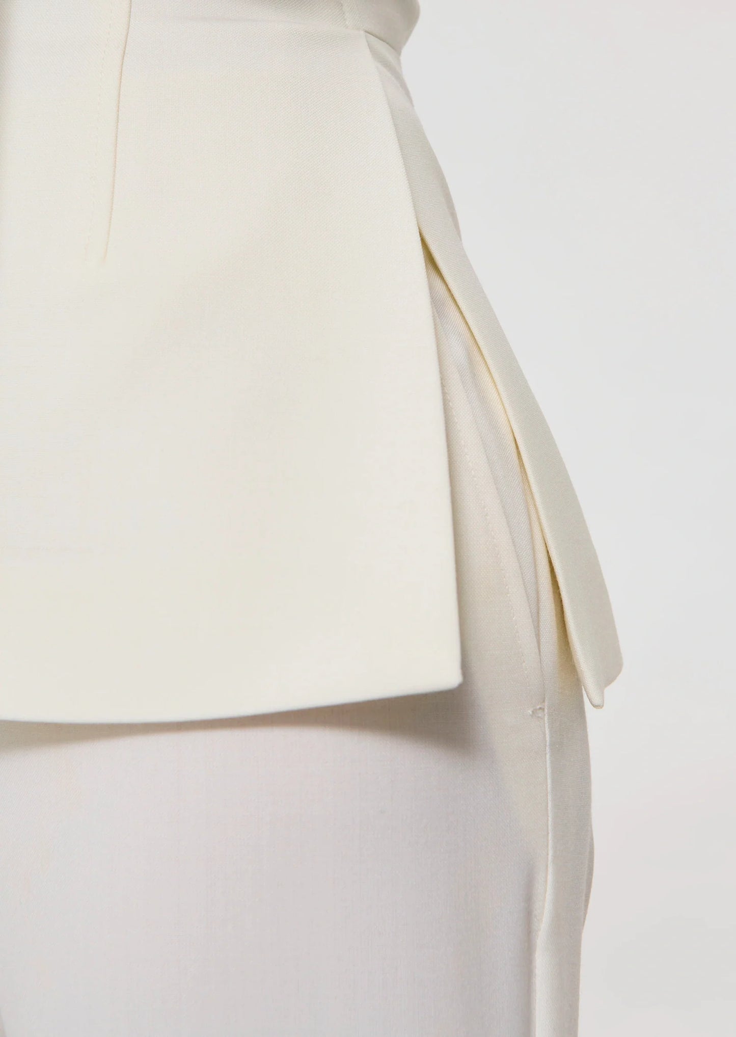 Tonnie ecru tailored canvas top