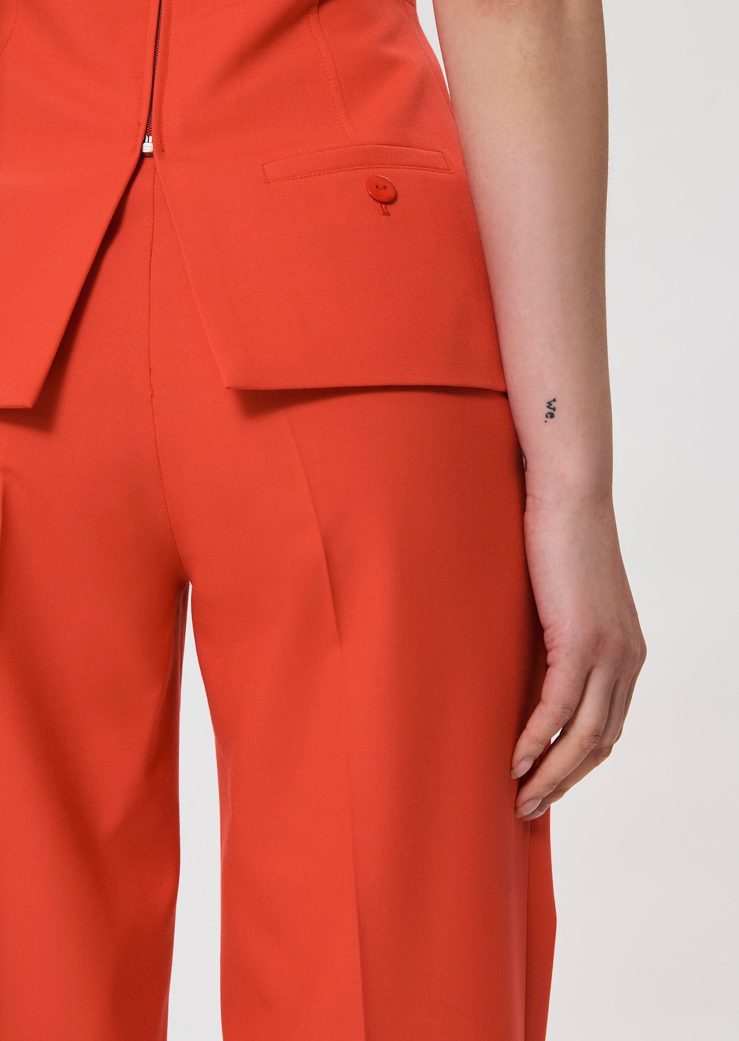 Tonnie red tailored canvas top