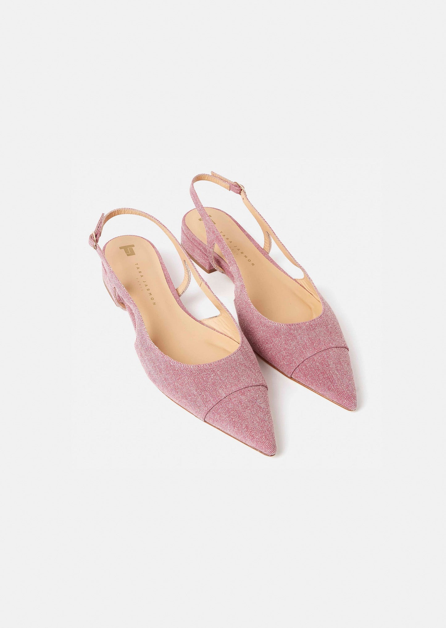 Flat Pink Pumps with Pointed Toe and Low Heel.