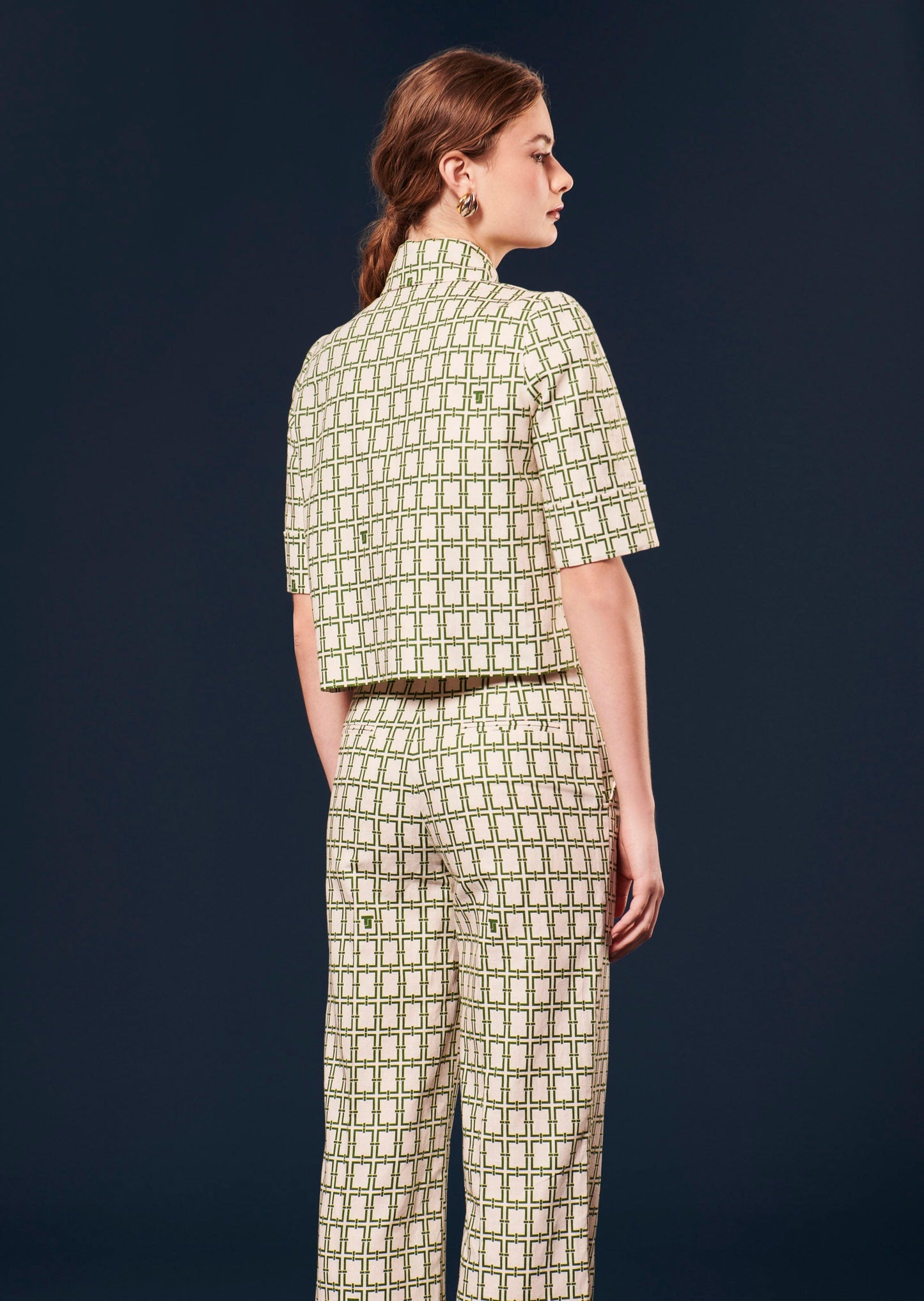 Cameron Ecru With Green Graphic Design Poplin Shirt