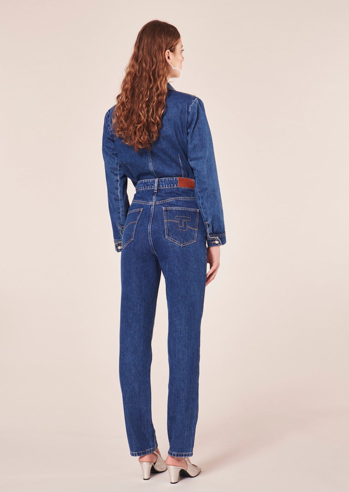 High waist straight cut blue denim jeans.