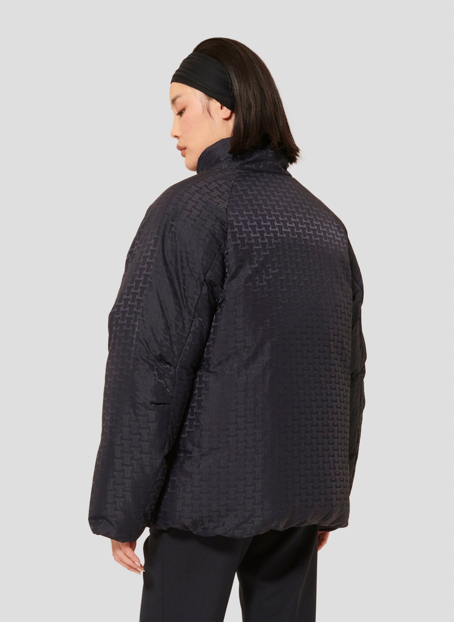 Winter Coat Jacket in Midnight Blue with Long Sleeves and Side Pockets.