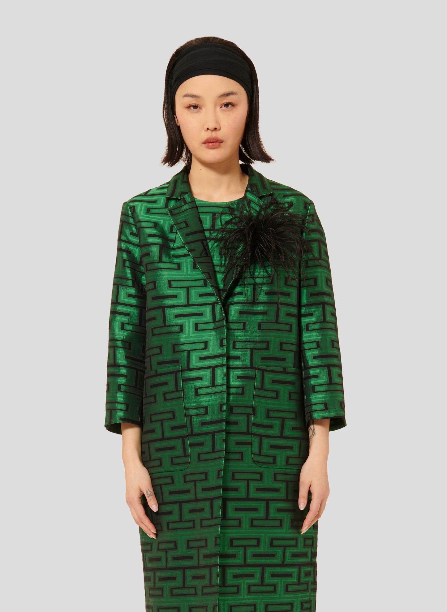 Green Graphic Print Coat with Lapel Collar and Concealed Closure.