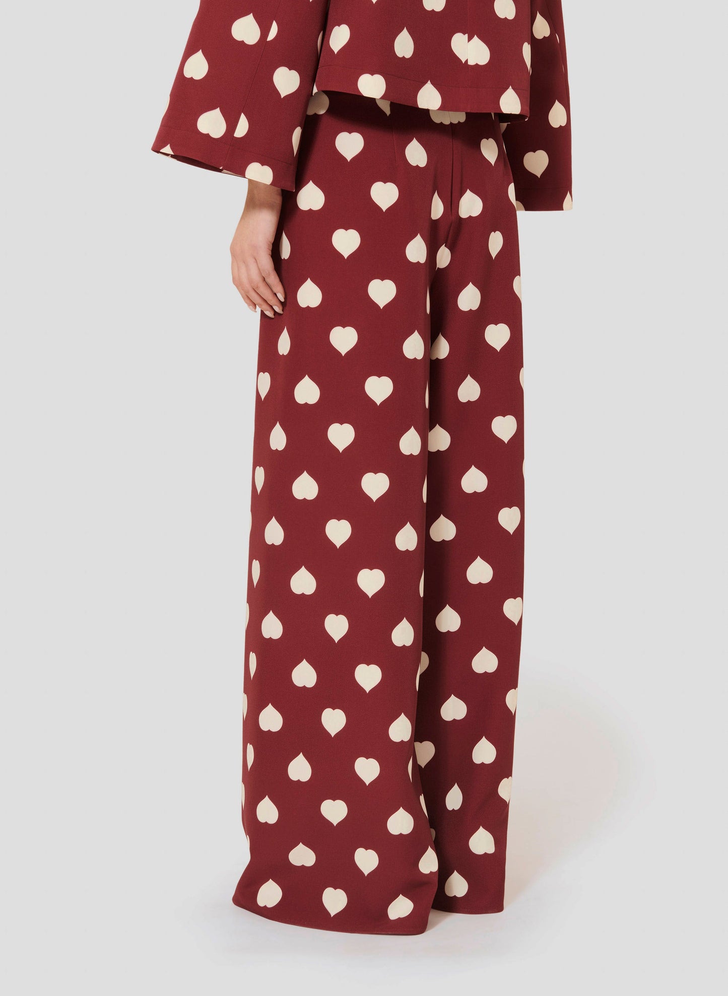 Flowing Pants in Burgundy with Heart Pattern and Mid-Rise Waist.