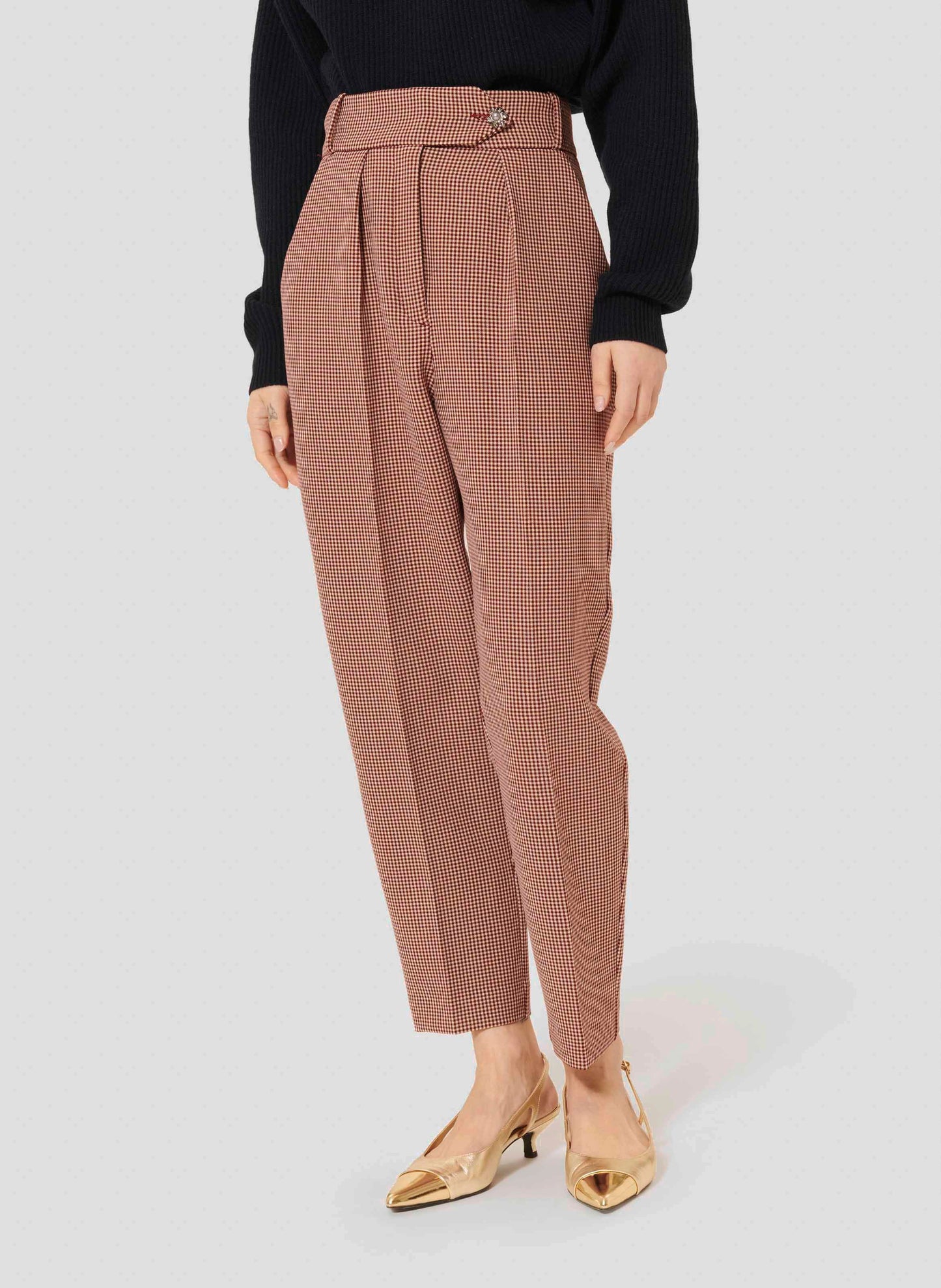 7/8 Length Pants in Burgundy with Flat Front, Silver Jewel Button, and Side Pockets.