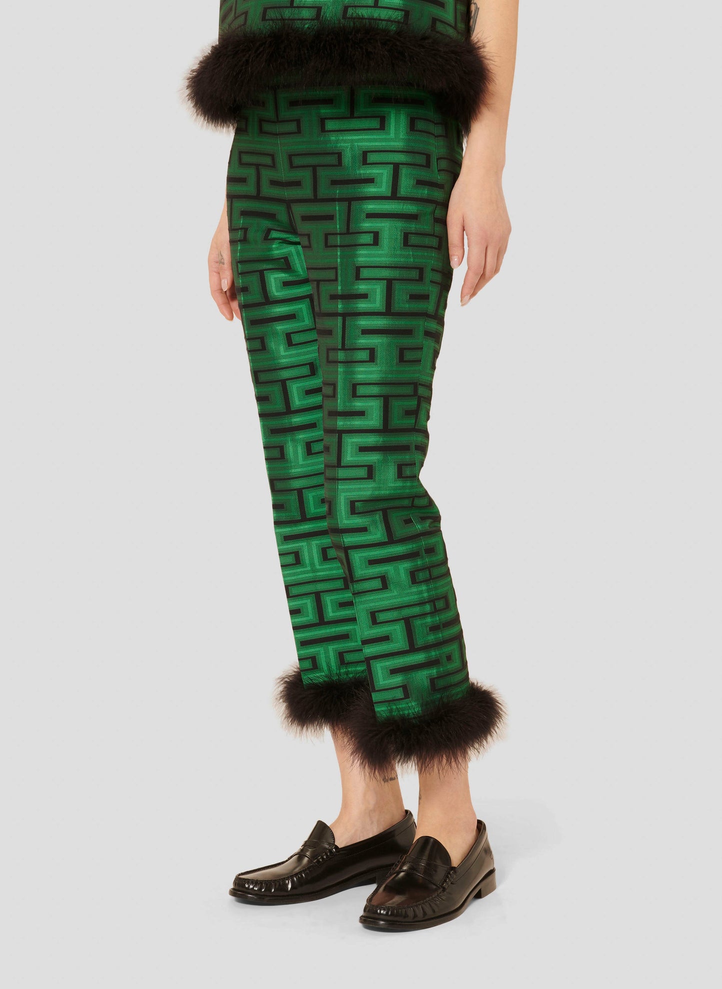 7/8 Length Green Pants with Flat Front and Side Pockets.