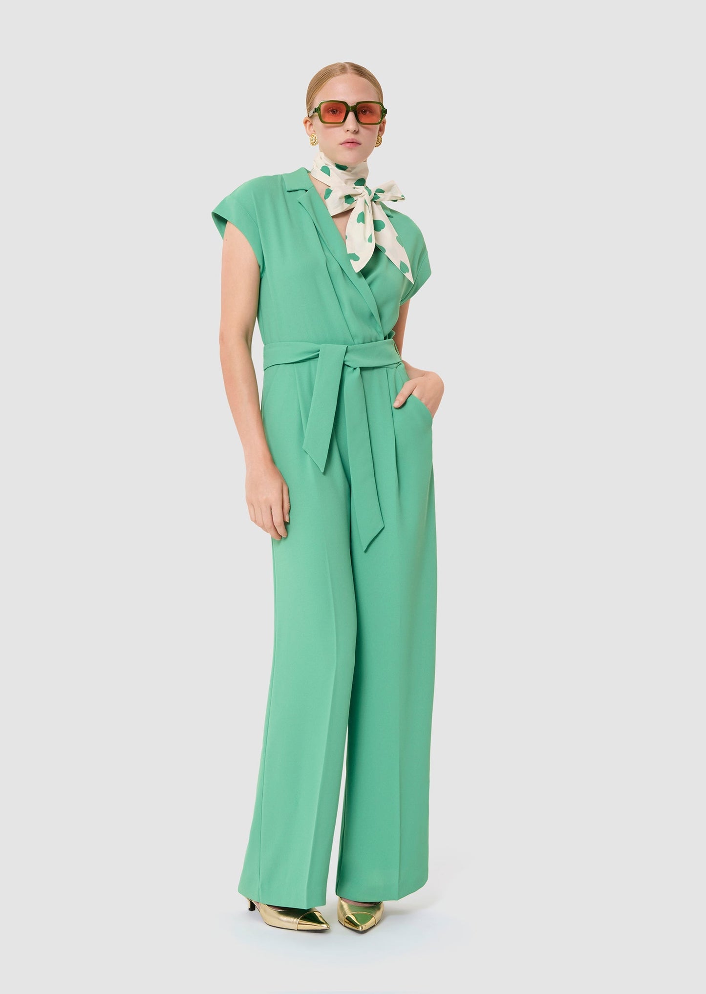 Charly green crepe suit