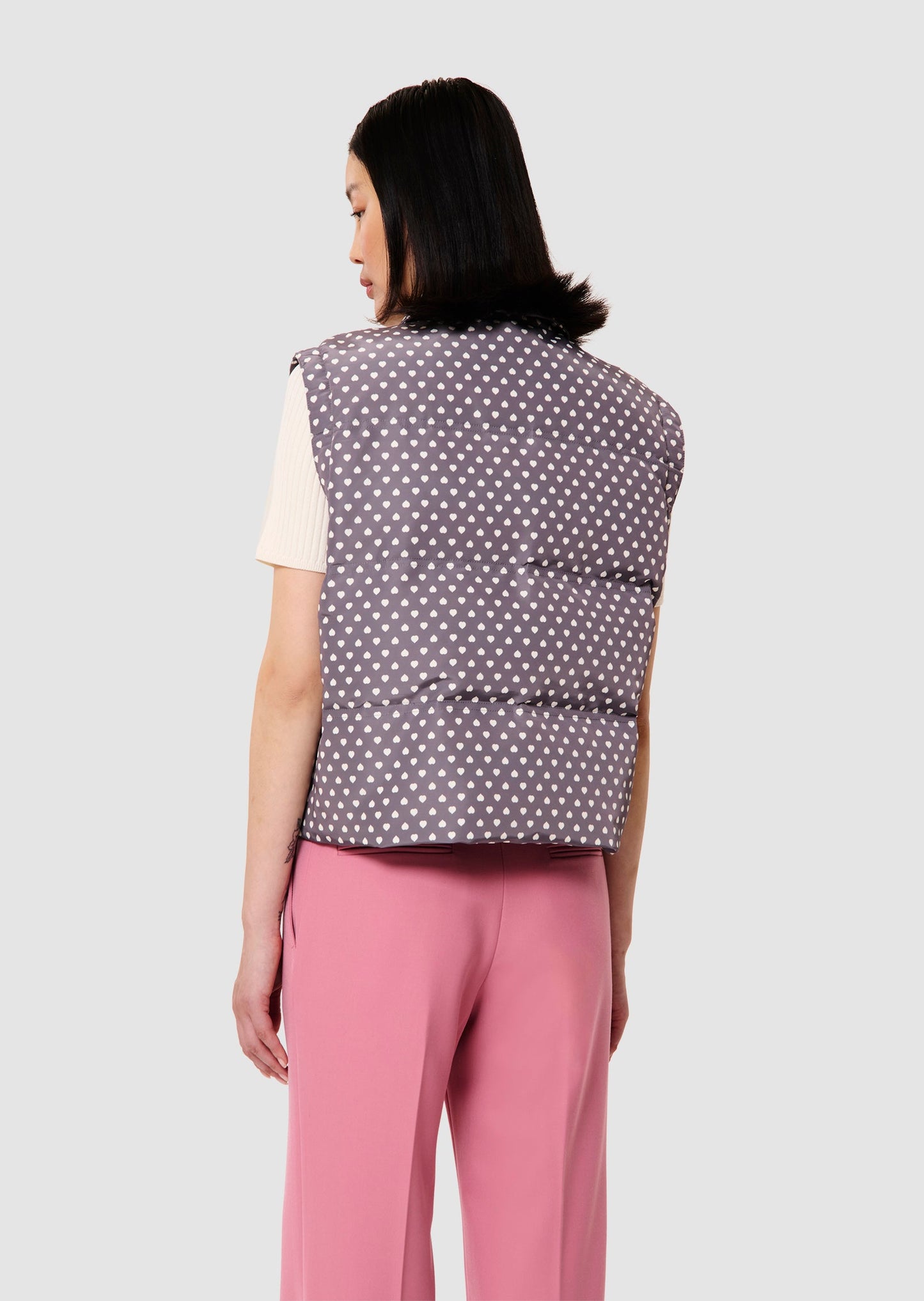 Dora grey sleeveless down jacket with white hearts