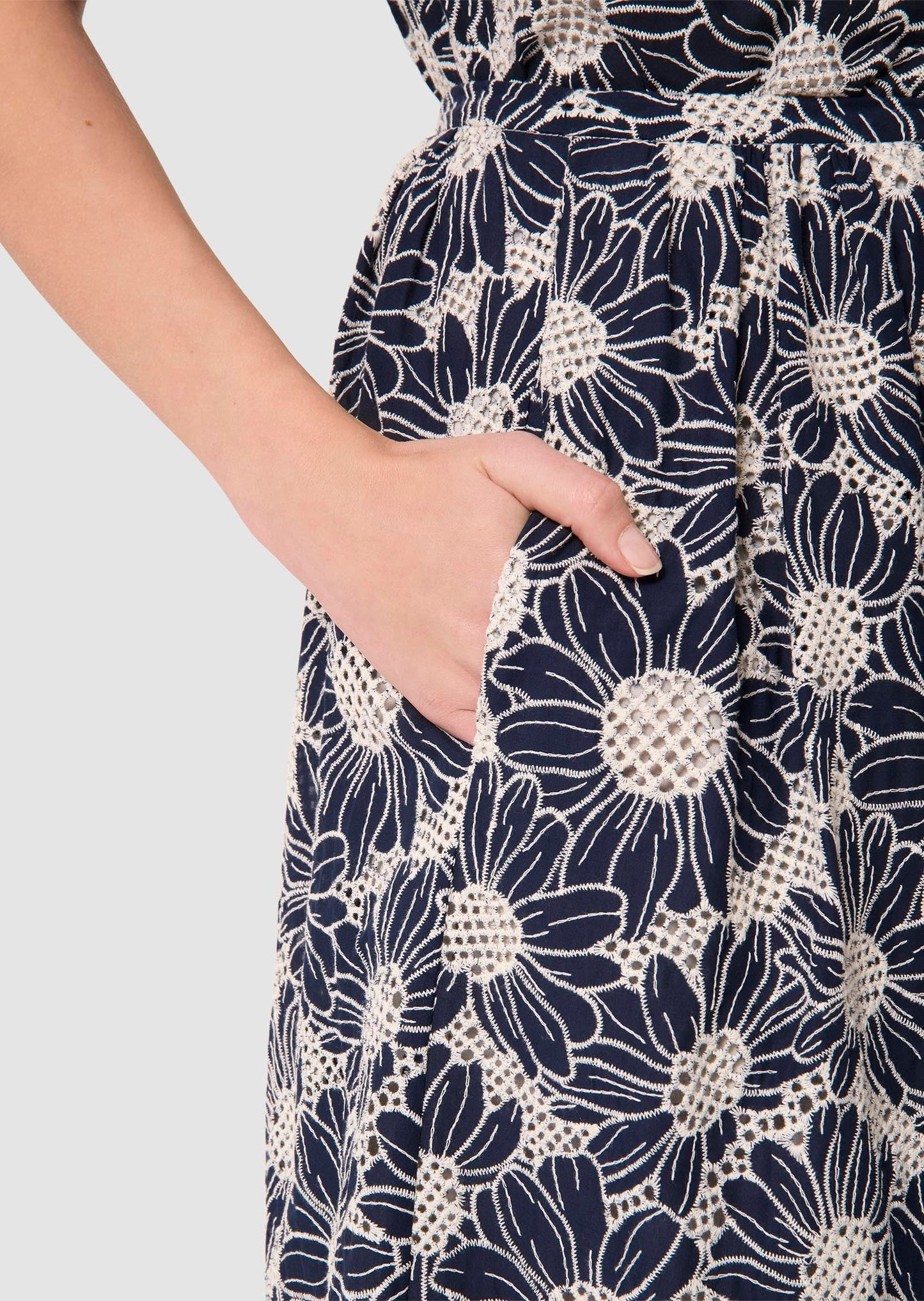 Junio Navy Skirt