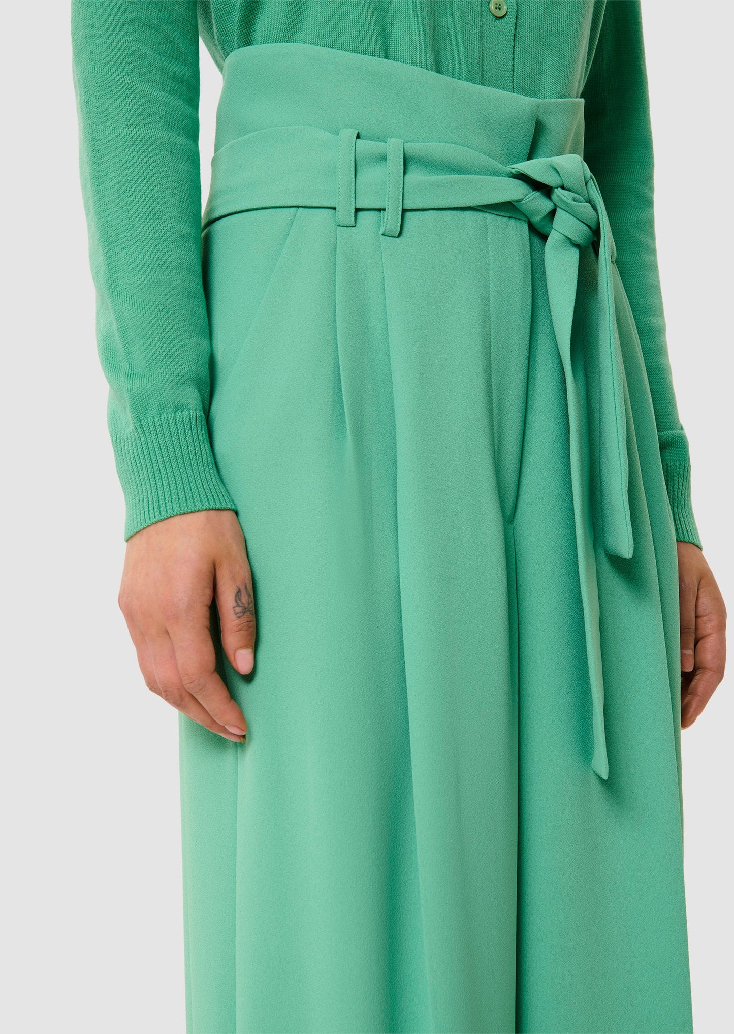 Pia green crepe pants