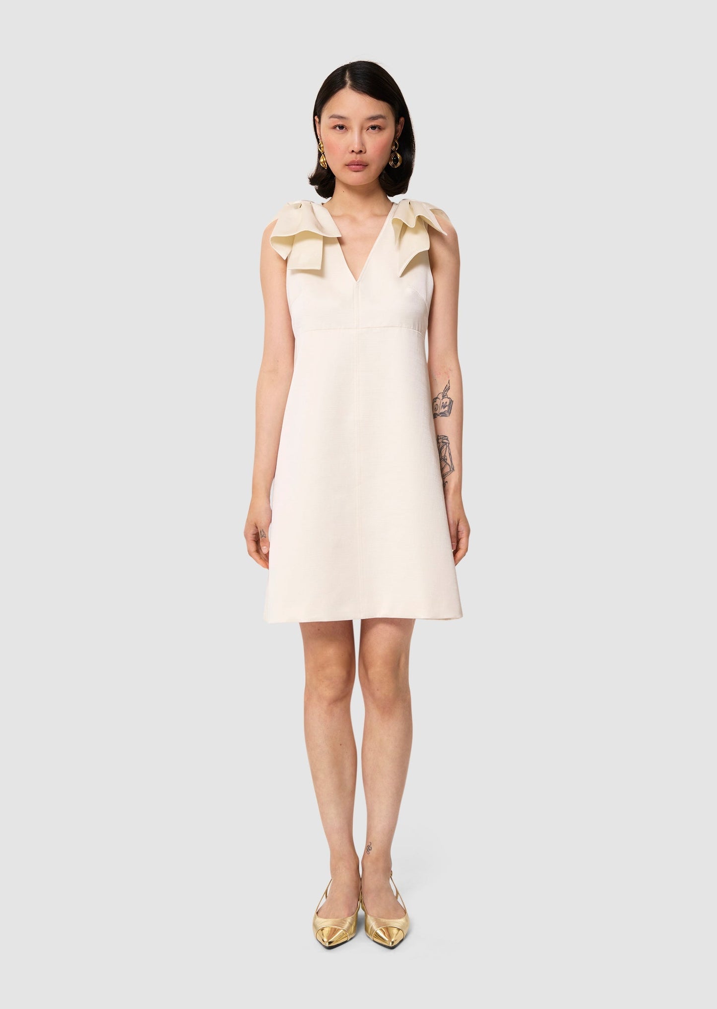 Remarquable ecru satin linen dress