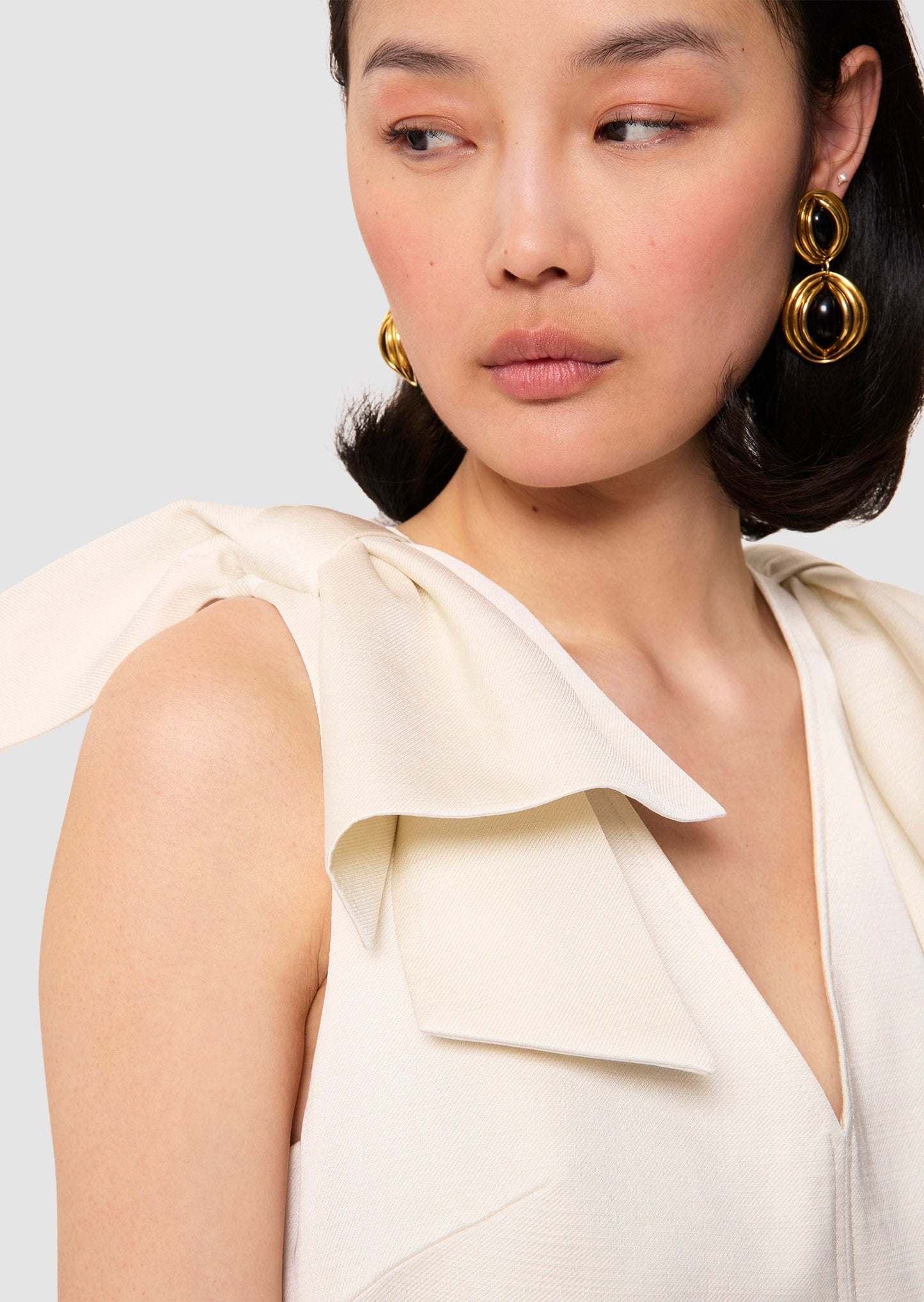 Remarquable ecru satin linen dress