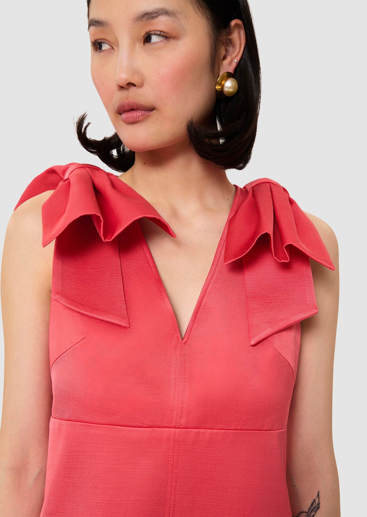 Remarquable red satin linen dress