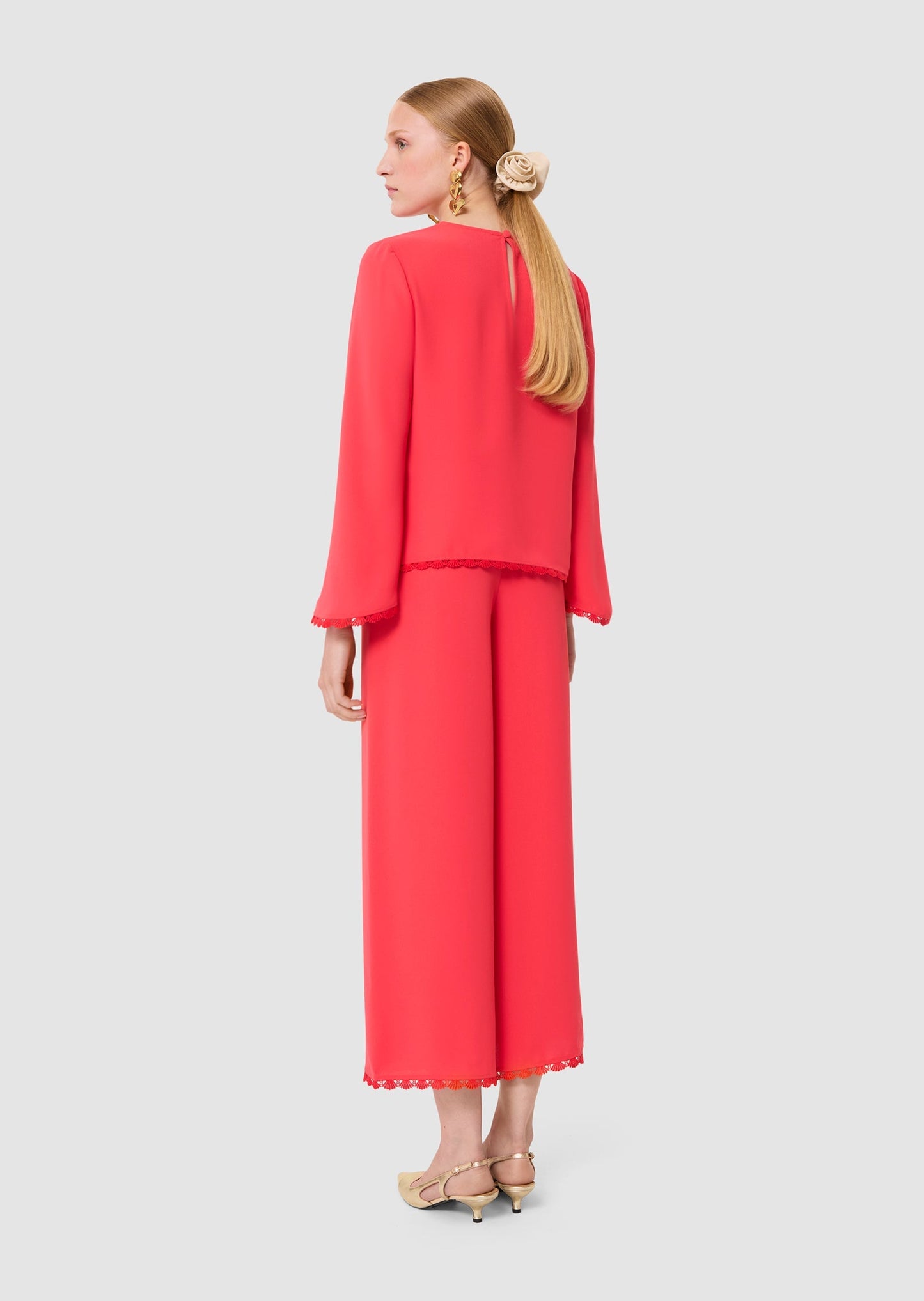 Tazzio red crepe top