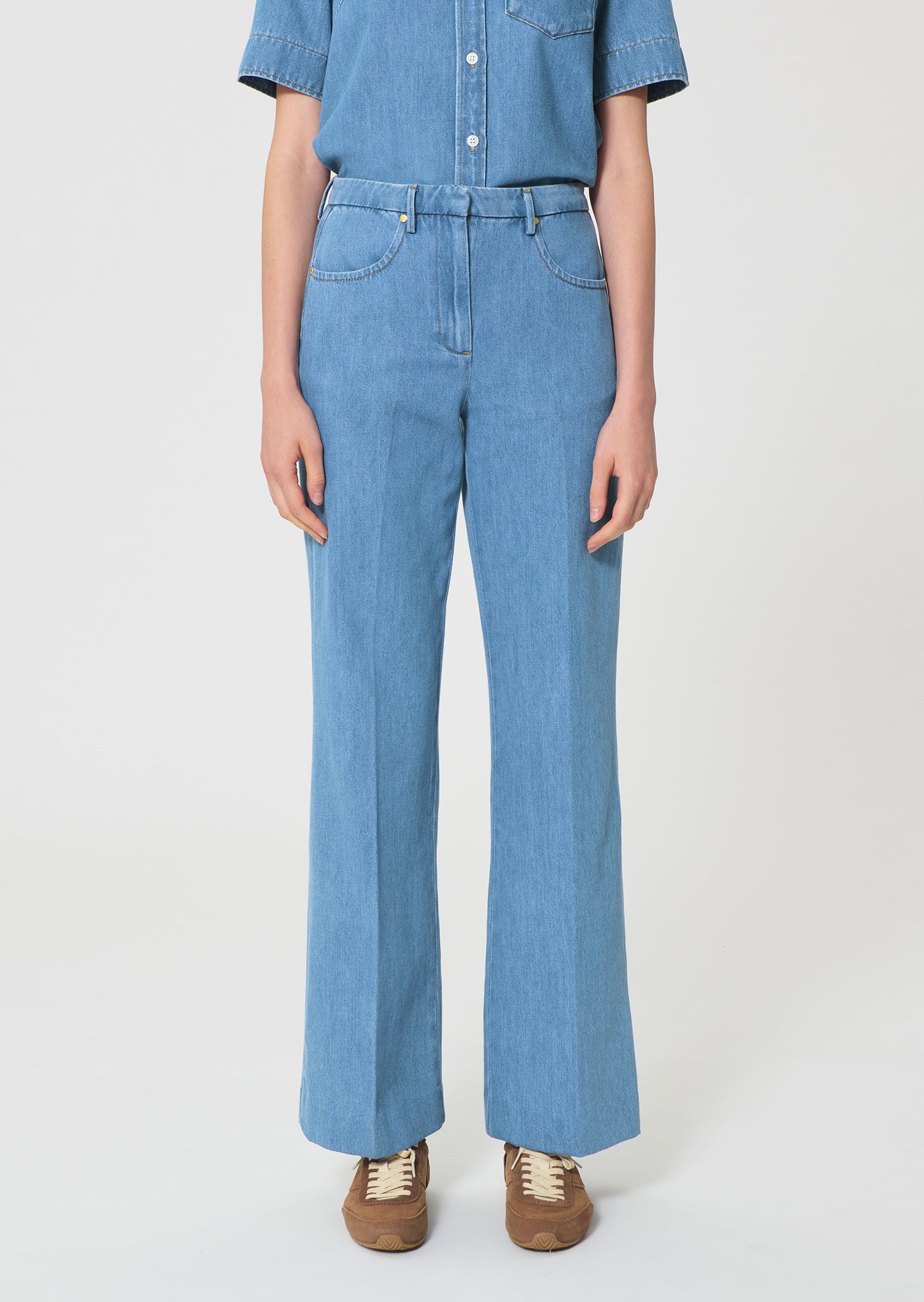 jeans in blue denim