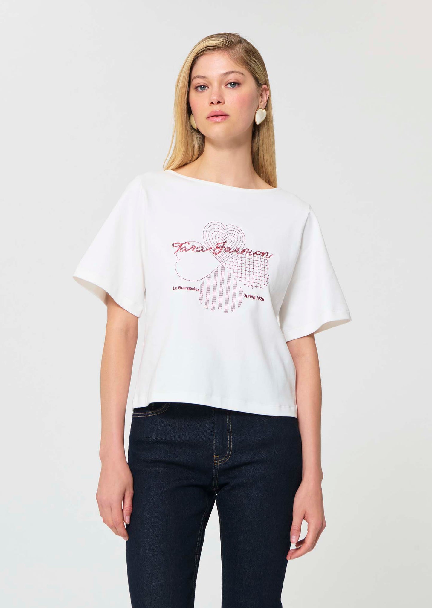 T-shirt in white embroidered cotton clover