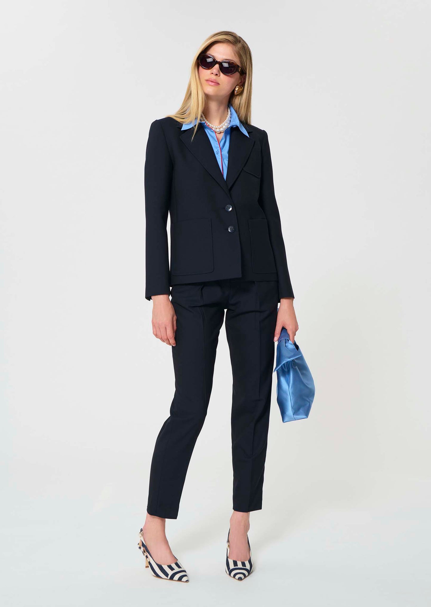 jacket in navy powder-grain canvas