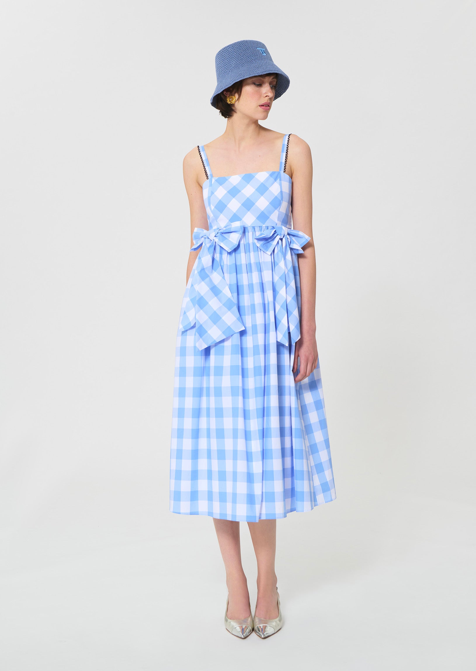 dress in sky blue gingham