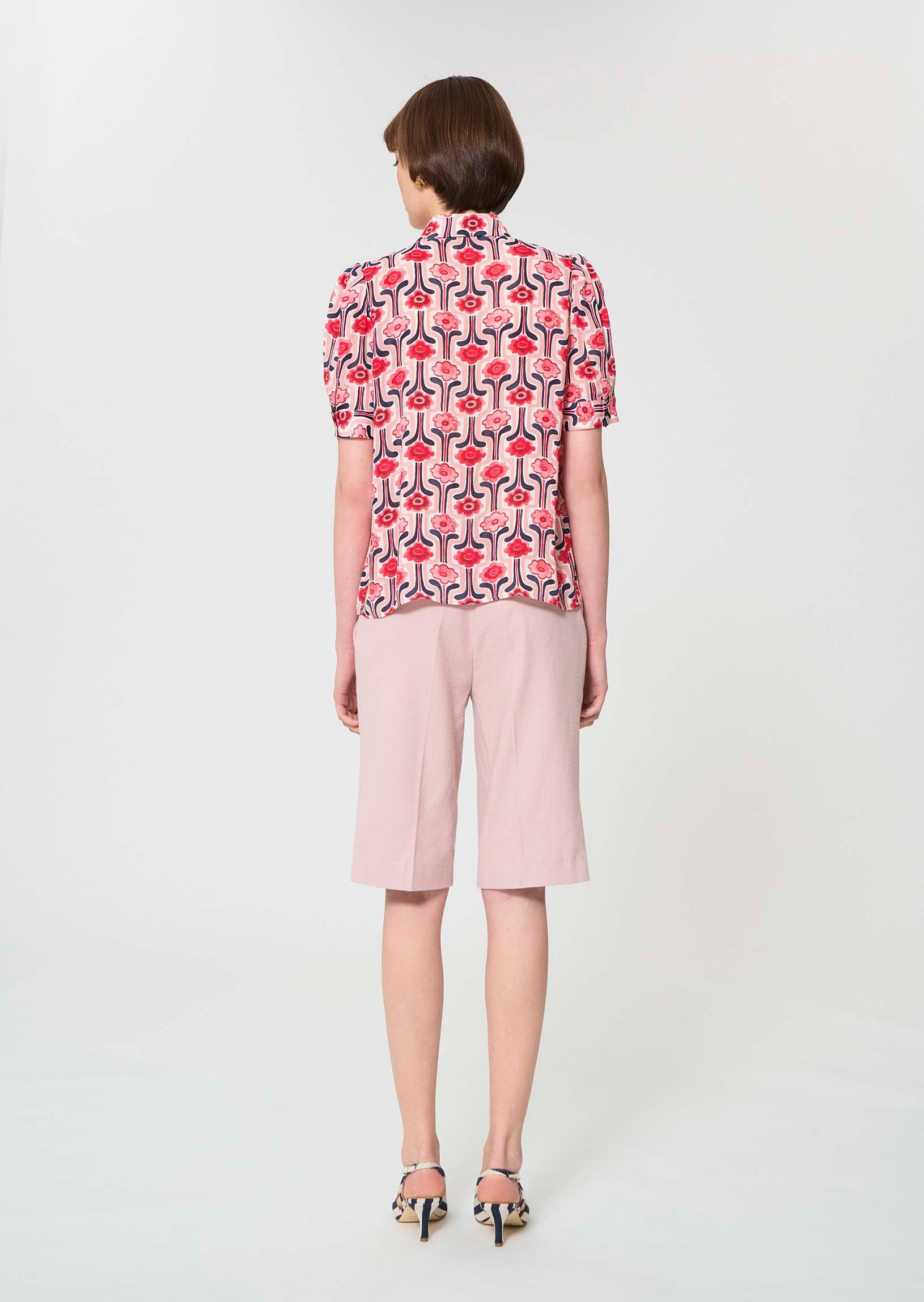 top in pale pink retro print