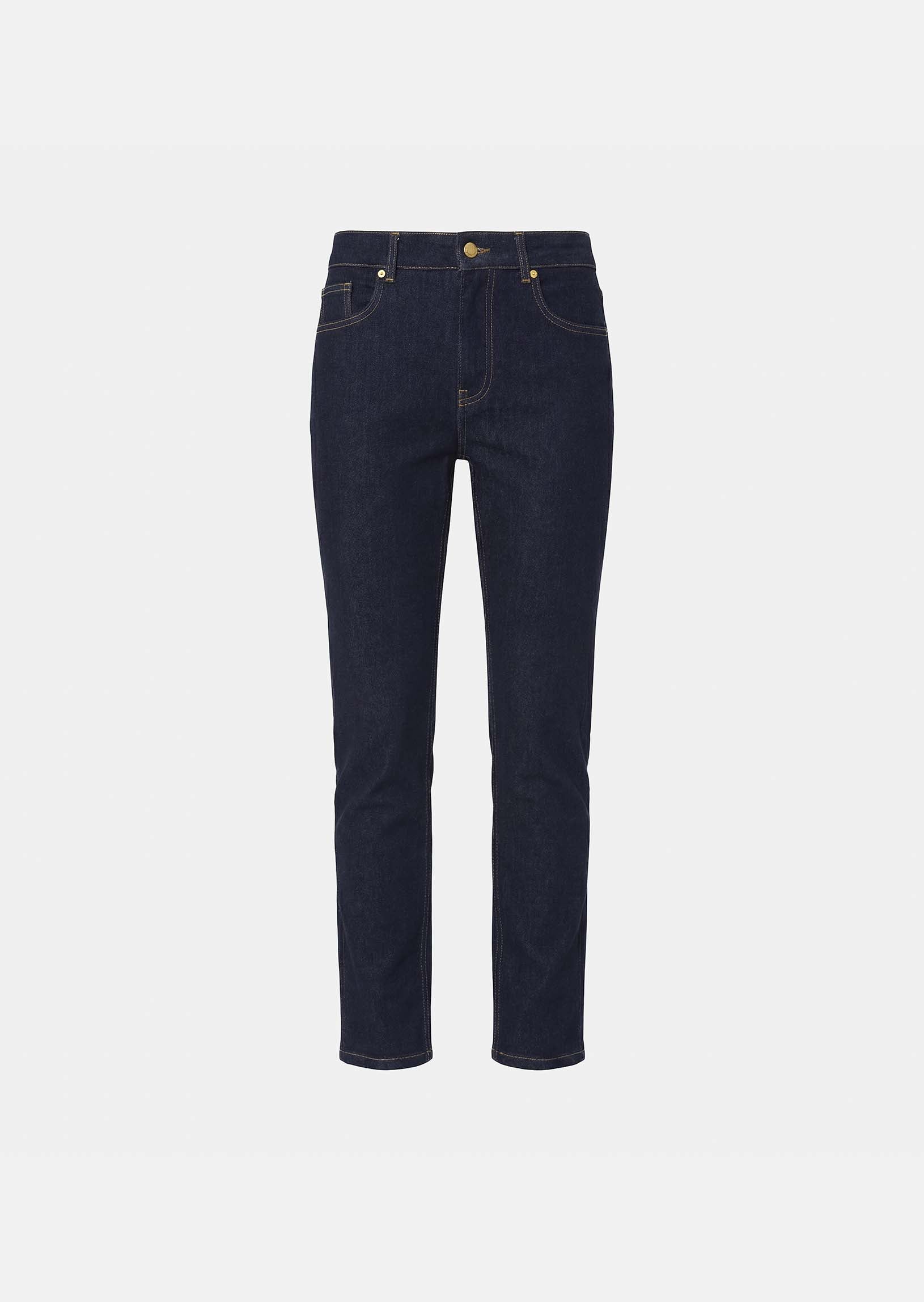 jeans in raw denim