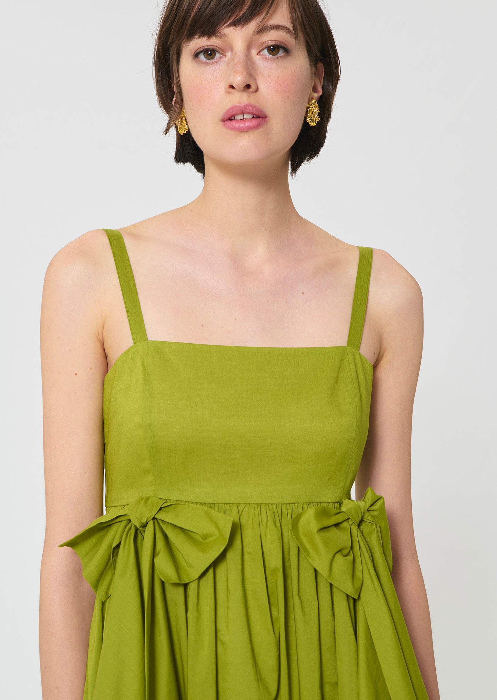 dress in green cotton veil