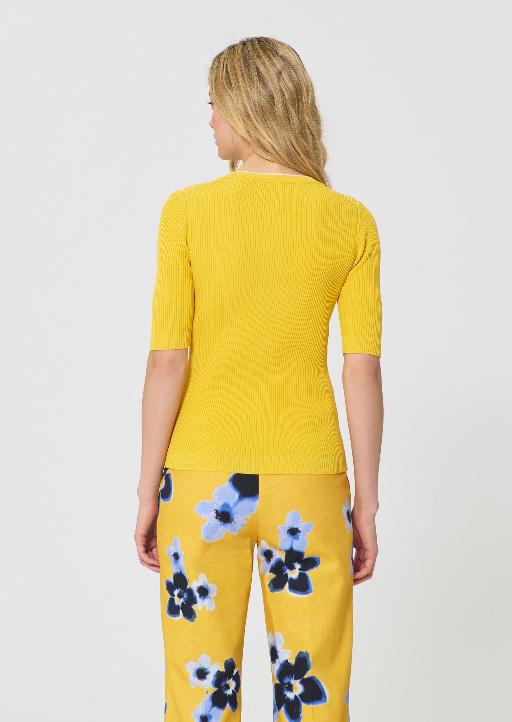 vest in yellow ribbed knit