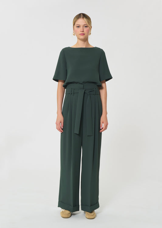 trousers in green in fluid crepe