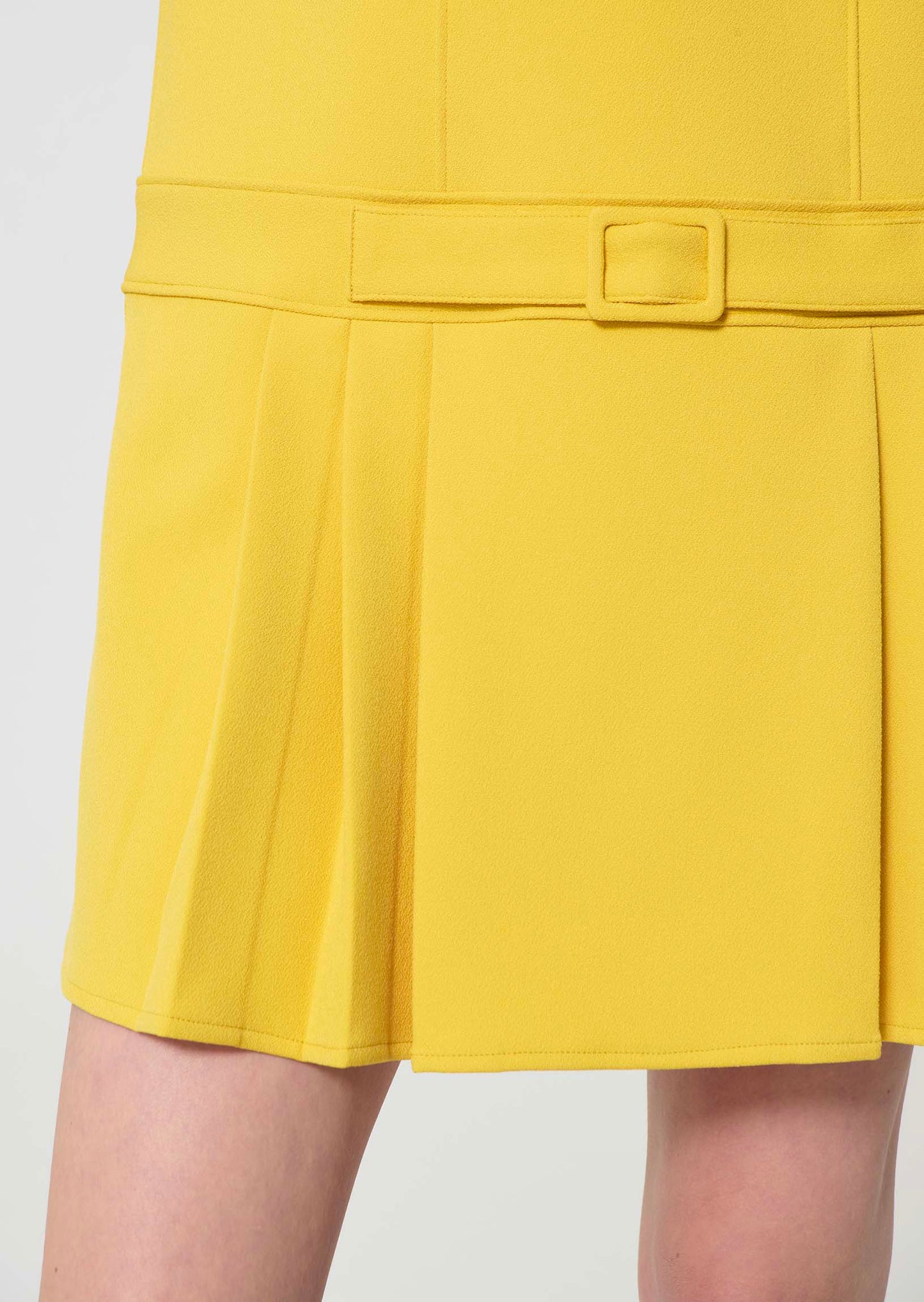 dress in yellow foamy crepe