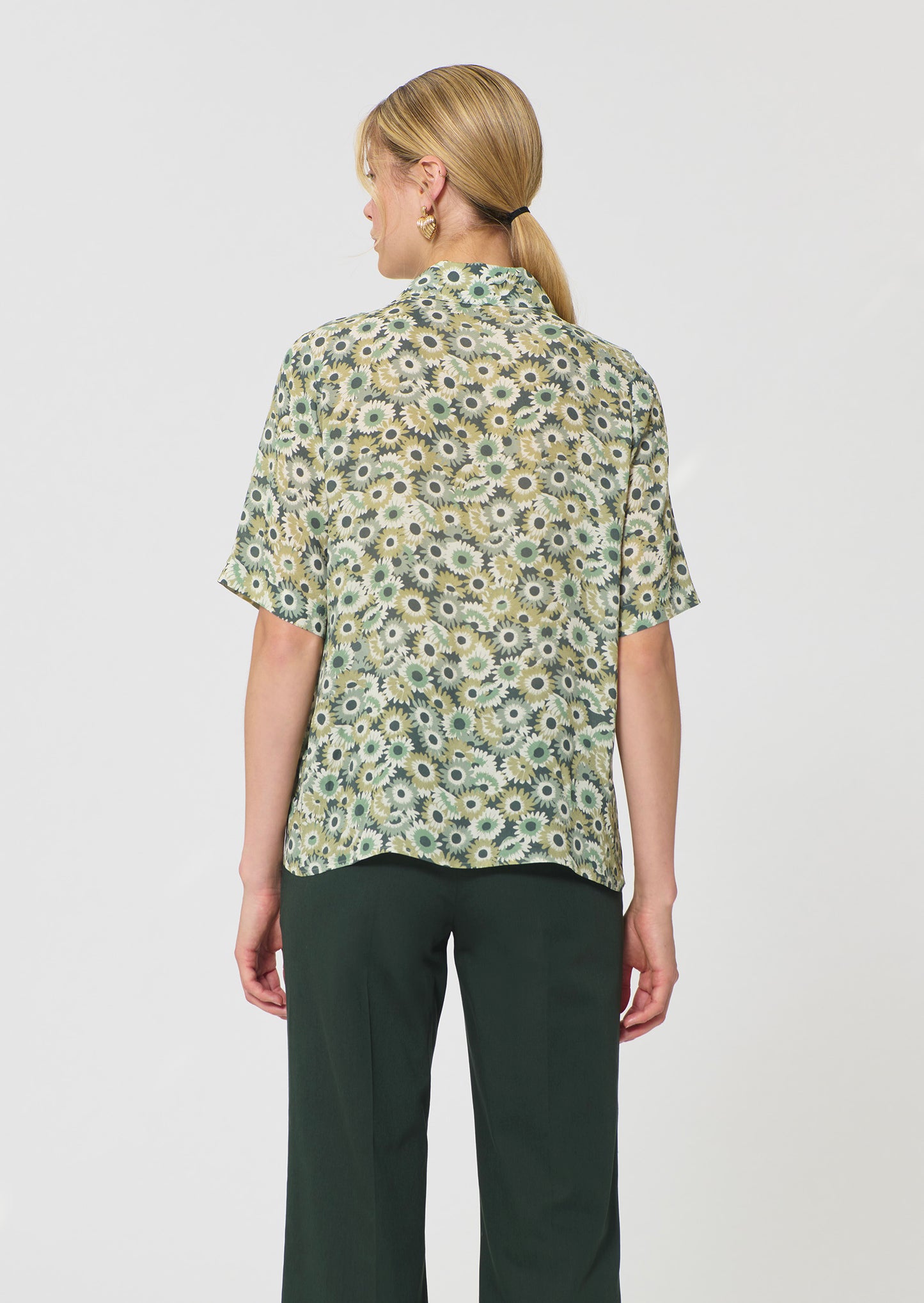 top in green floral print