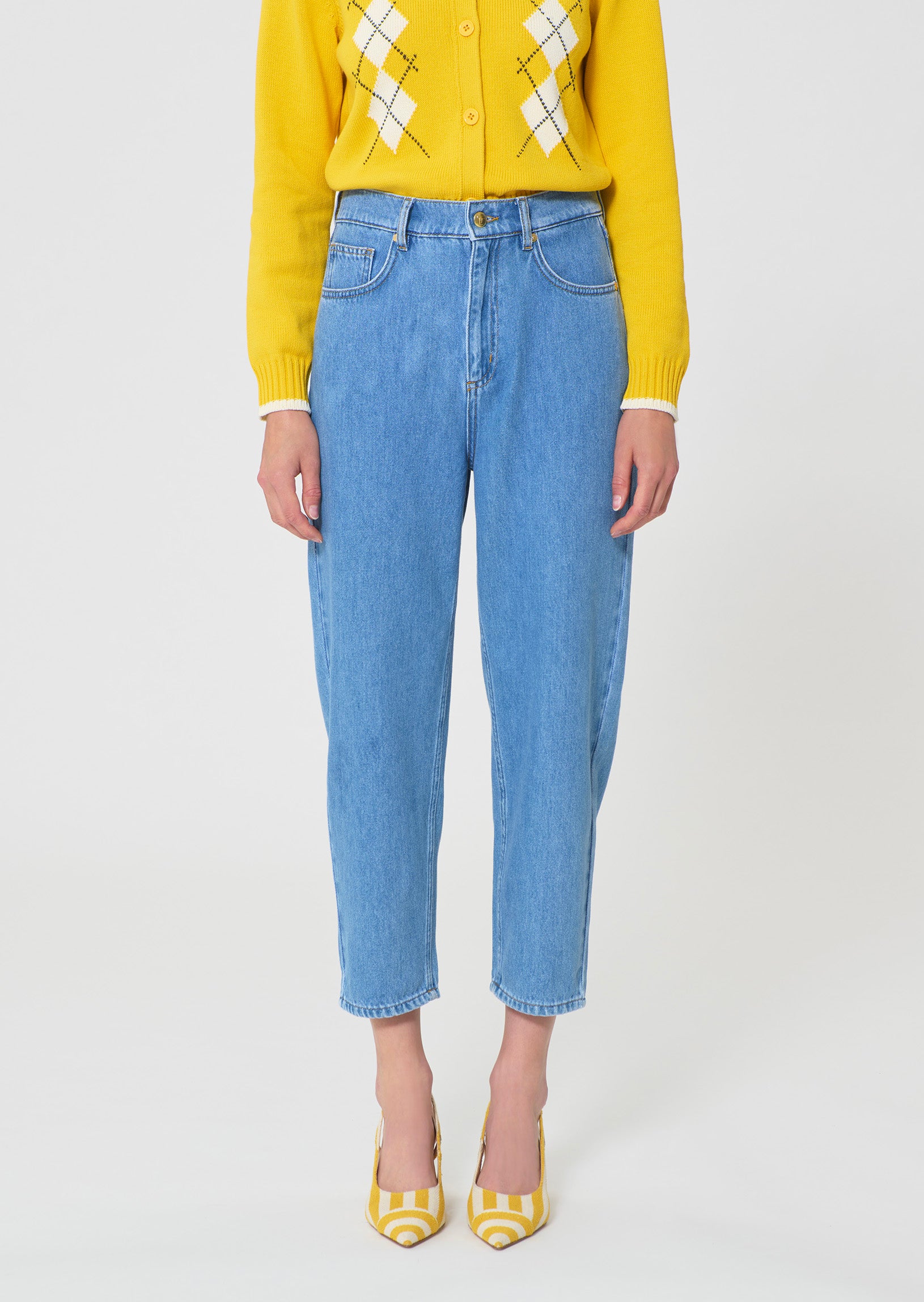 jeans in blue denim