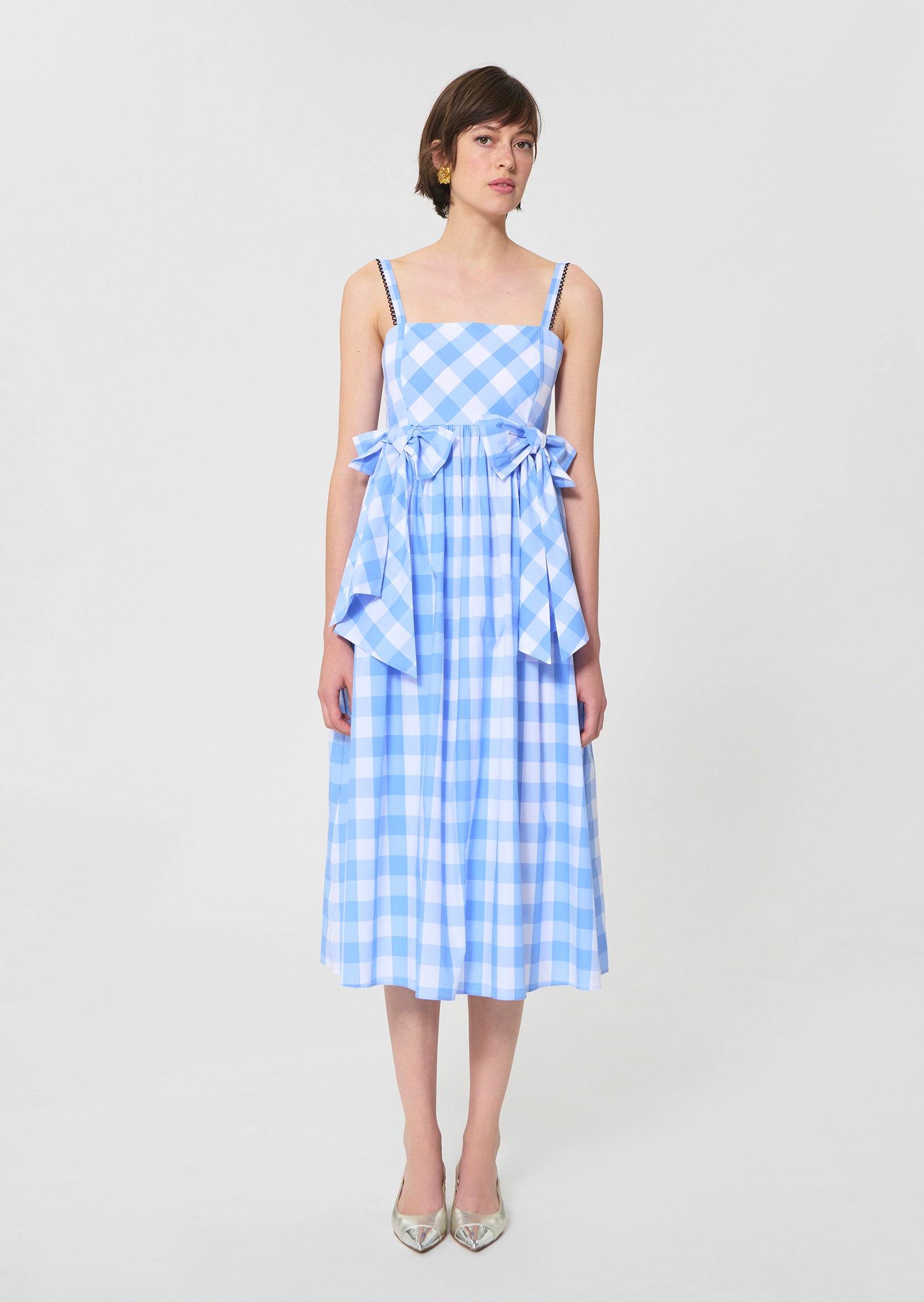dress in sky blue gingham